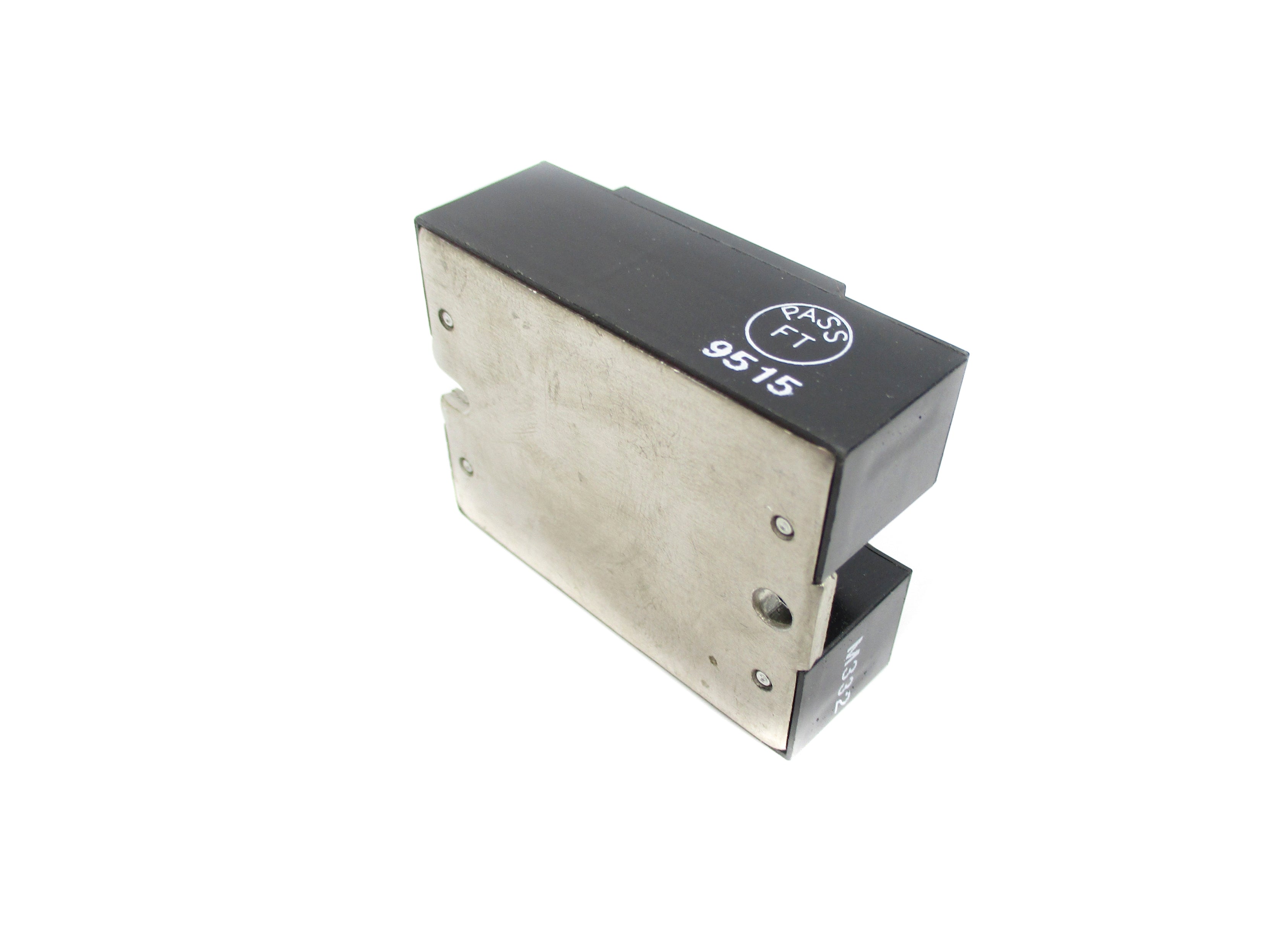 CRYDOM D1202 120V 2.5A NSMP