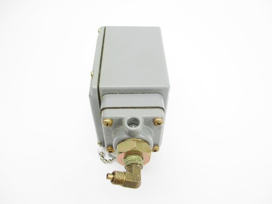 SQUARE D 9012GBW1 SER. C 13-425PSI NSNP