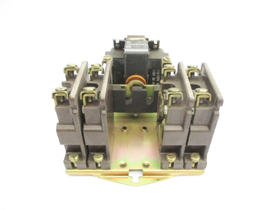 SYLVANIA 7305PM5UK4 110/120V NSNP
