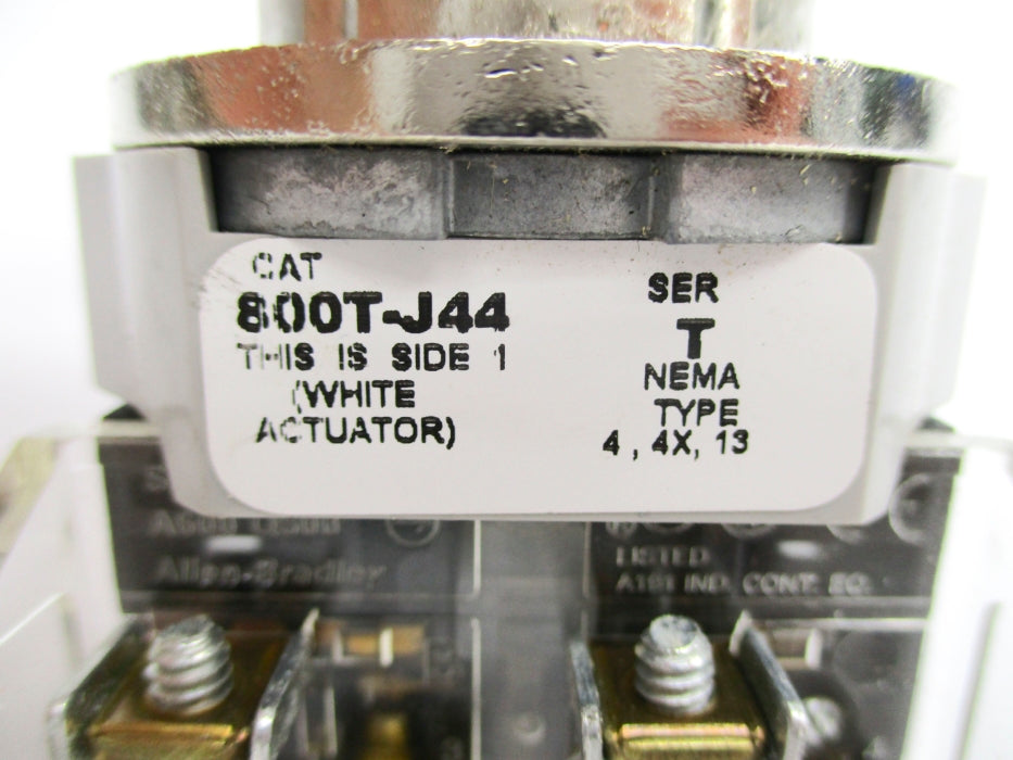ALLEN BRADLEY 800T-J44 SER. T NSNP