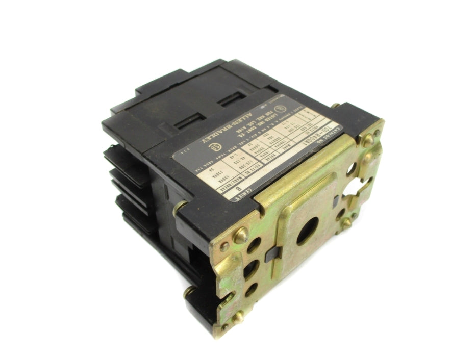 ALLEN BRADLEY 700-R400A1 SER. B 120V 30A UNMP
