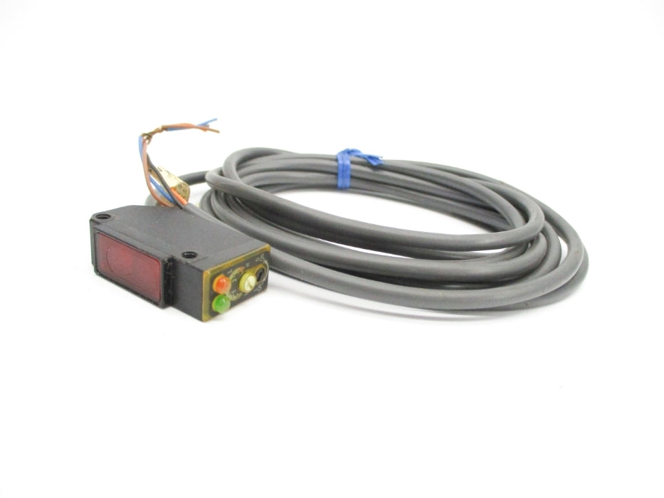OMRON E3V-R2C43S 12-24VDC NSNP
