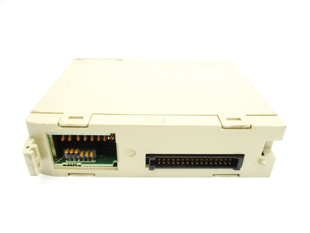 OMRON C200H-ID215 UNMP