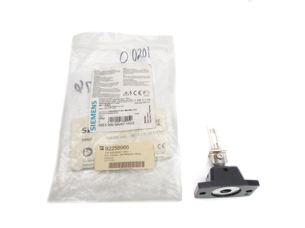 SIEMENS 3SE5000-0AV07-1AK2 NSMP