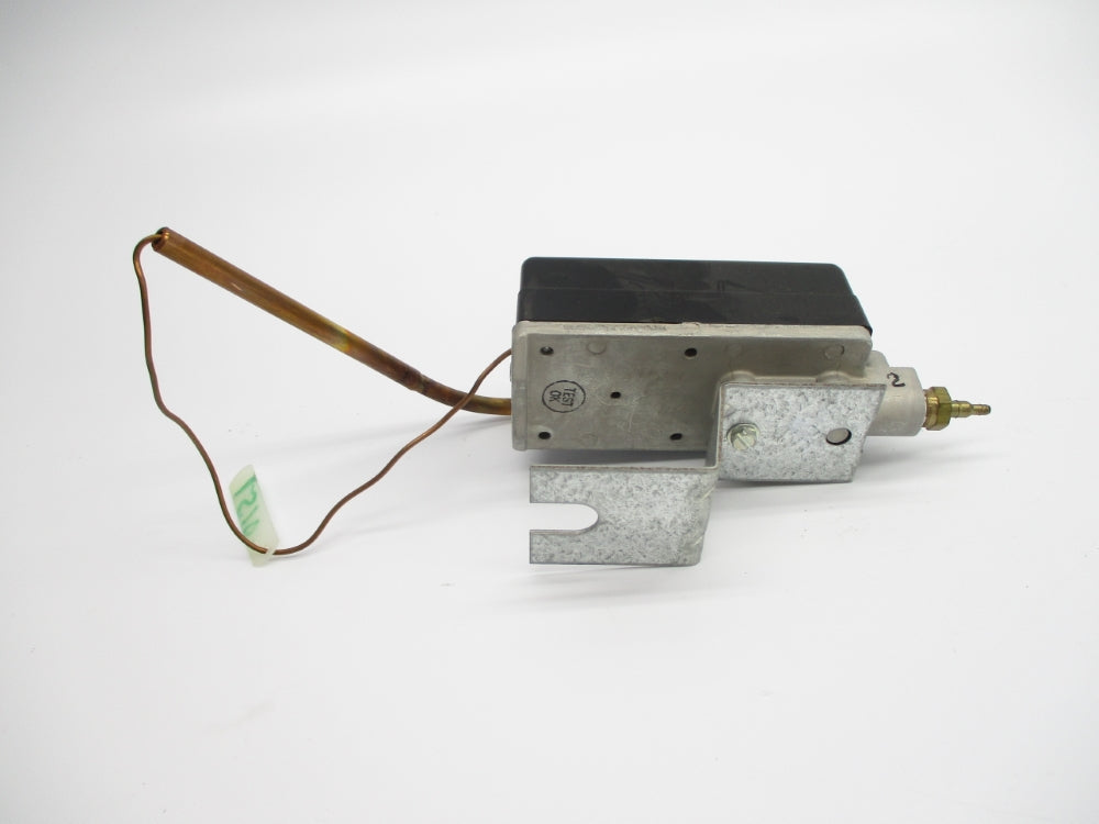 JOHNSON CONTROLS T-5210-1002 100F NSNP