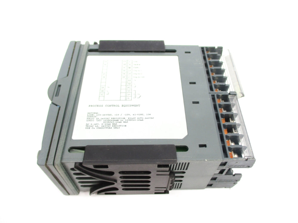 EUROTHERM 2208E/NS/VH/XX/XX/RF/RF/2XX/ENG/XXXXX/EU0523 NSNP