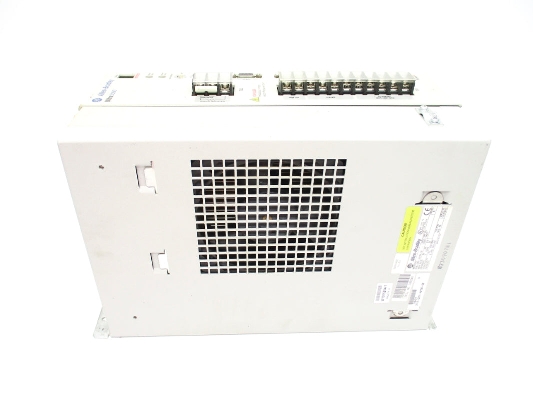 ALLEN BRADLEY 2098-DSD-HV150-SE SER. B F/W V1.52 UNMP