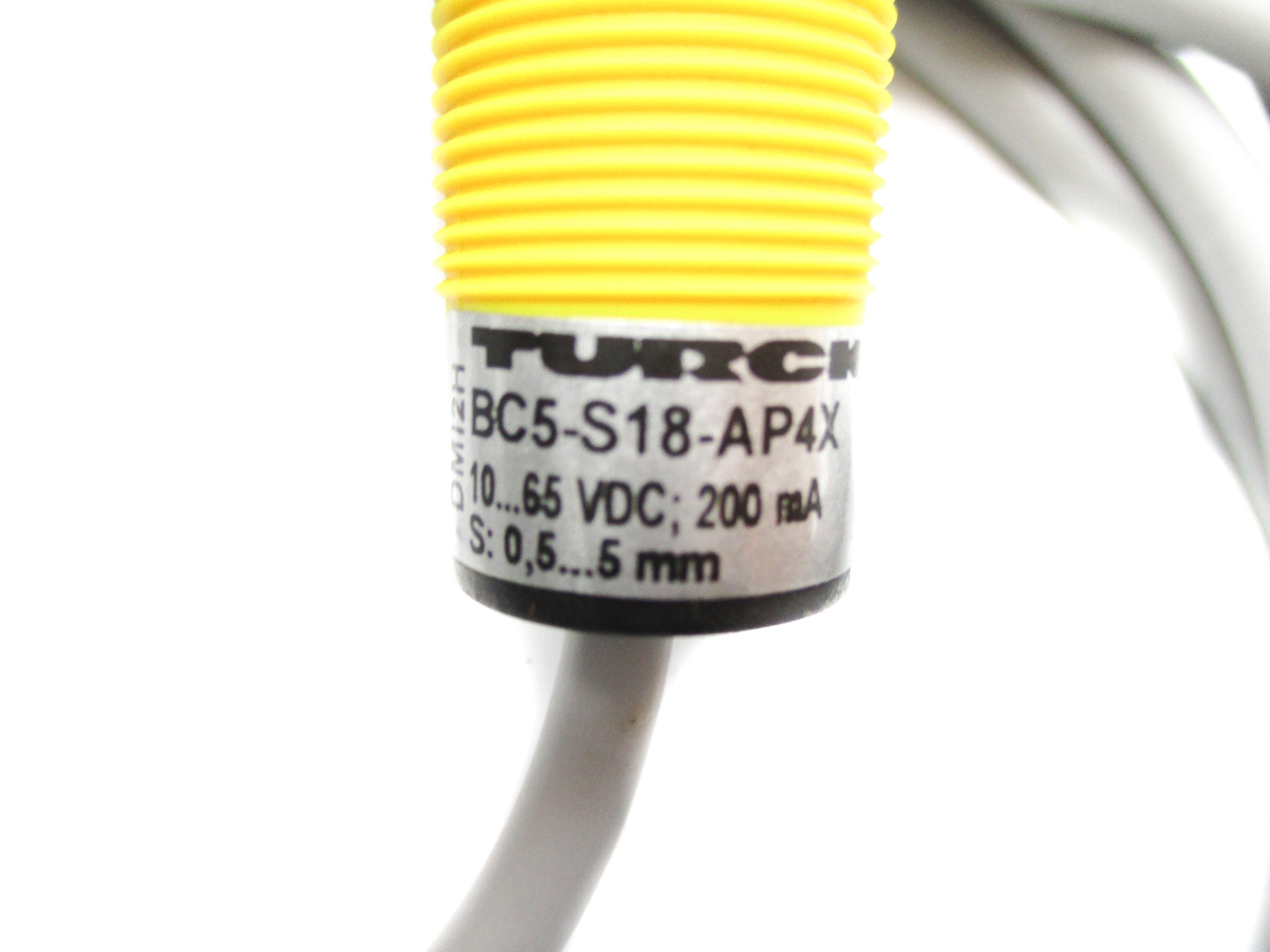 TURCK BC5-S18-AP4X 10-65VDC NSNP