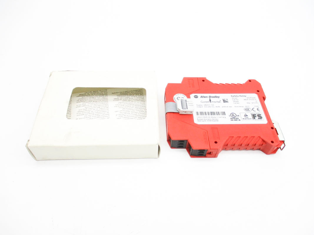 ALLEN BRADLEY 440R-W23217 SER. A 24VDC (WH) NSMP