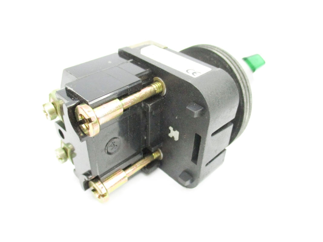 ALLEN BRADLEY 800T-16HG2KB6 SER. U NSNP