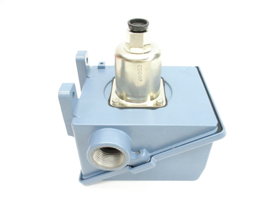 UNITED ELECTRIC CONTROLS H403-156 0-100PSI 15A 480VAC NSNP