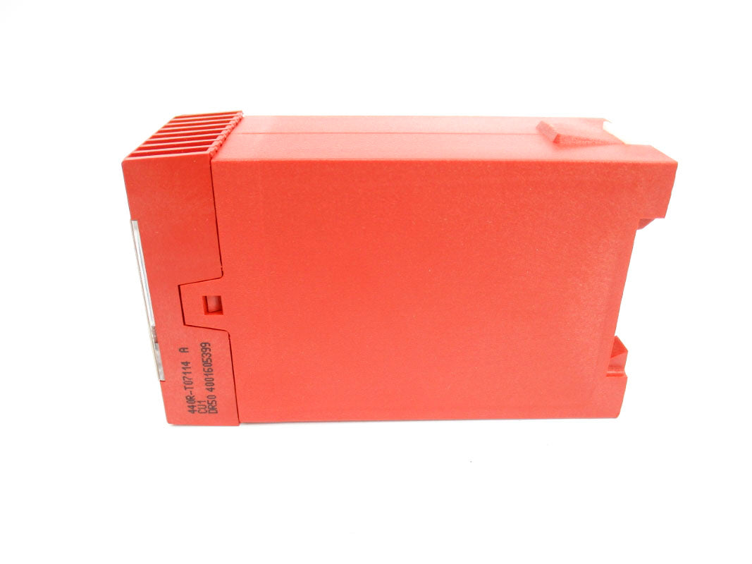 ALLEN BRADLEY 440R-T07114 SER. A 110/240VAC (WH) NSMP