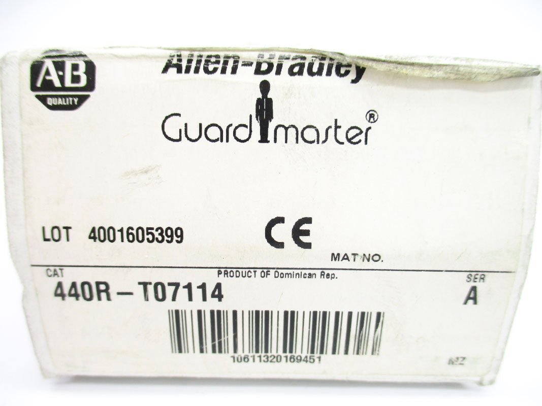 ALLEN BRADLEY 440R-T07114 SER. A 110/240VAC (WH) NSMP