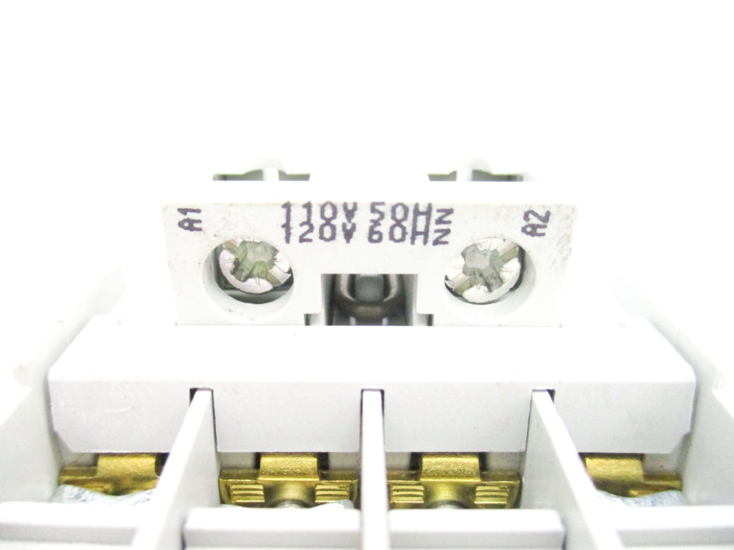 ALLEN BRADLEY 700-CF220D SER. D 110/120V 20A NSNP