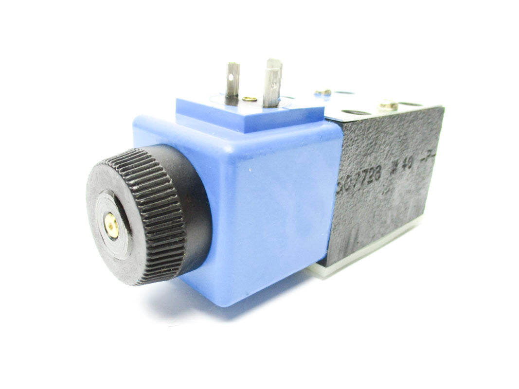 VICKERS DG4V3S2ALMUB560 02-101726 1450PSI 110/120V .46/.48A NSNP