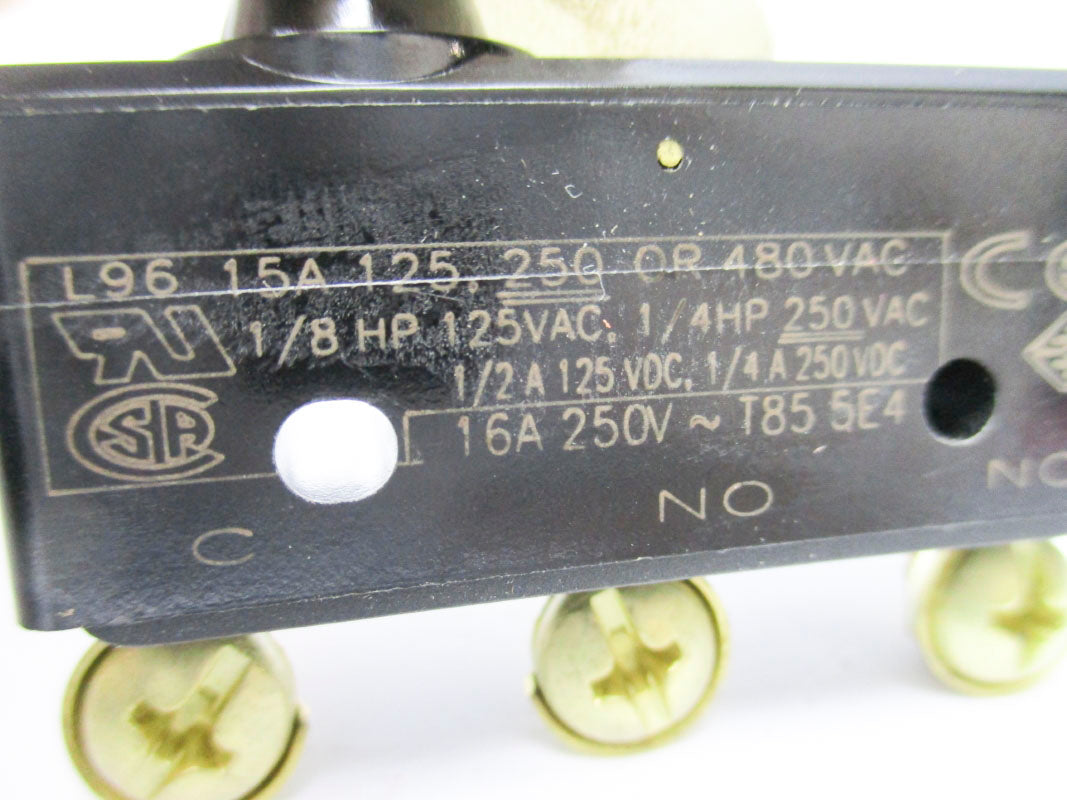 MICRO SWITCH BZ-2RD42-P4 480VAC 15A NSNP