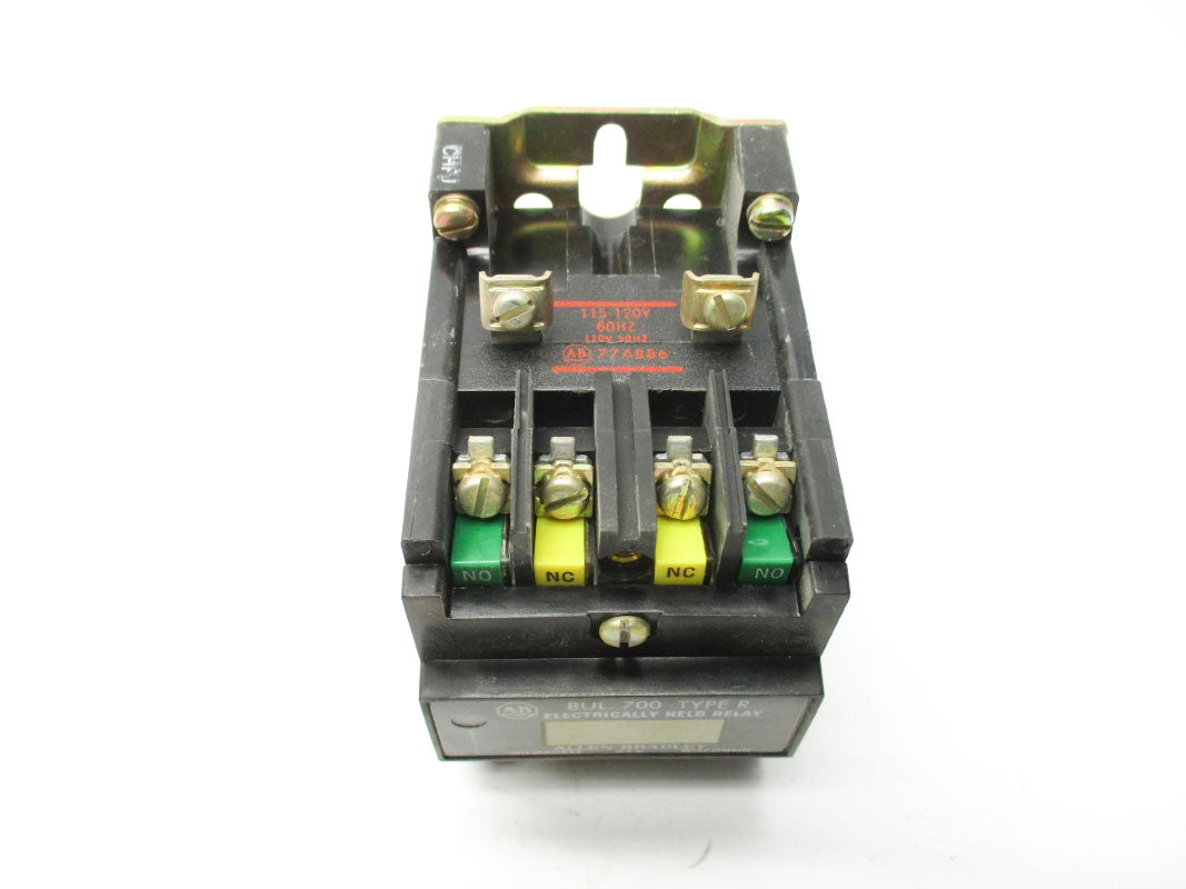 ALLEN BRADLEY 700-R220A1 SER. B 110/120V 30A (BK/YL) NSMP