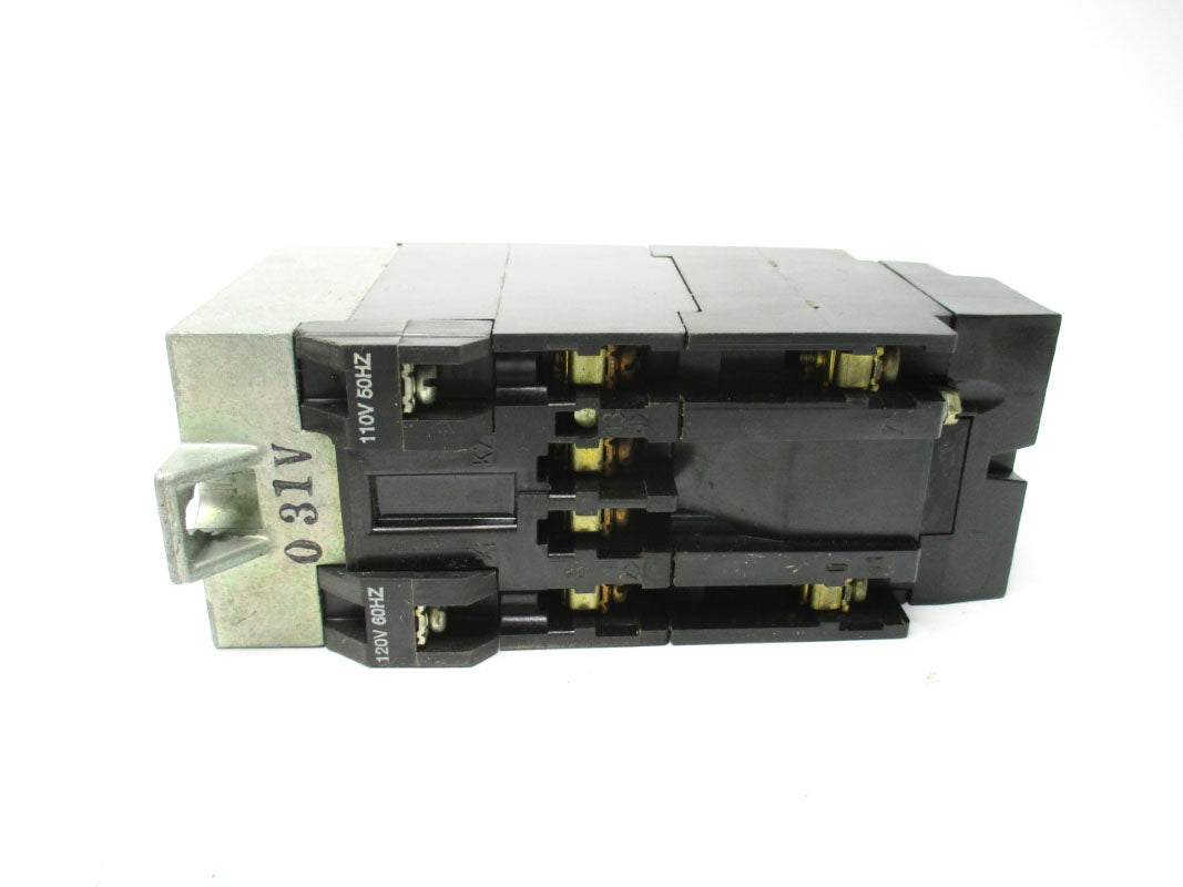 SYLVANIA P6T-40-76 110/120V 10A NSMP