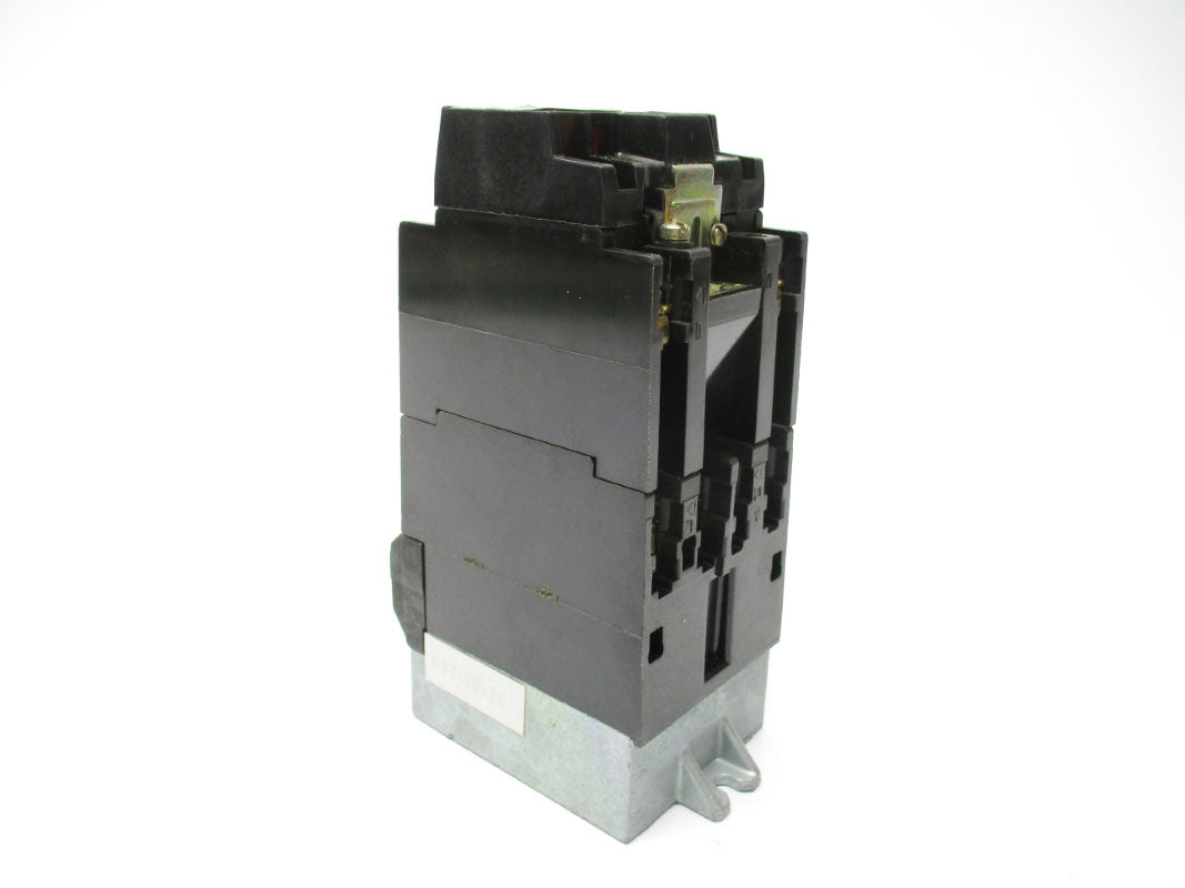 SYLVANIA P6T-00-76 SER. A 10A 110/120V NSNP