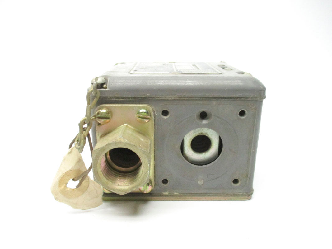 SQUARE D 9012ADW6 400-3000PSI 600VAC 15A UNMP