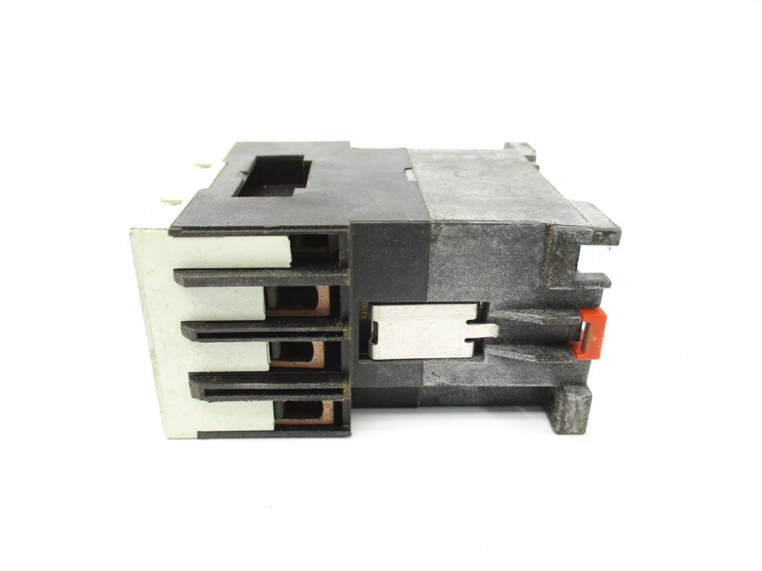 SQUARE D 8502PE4.00E SER. B 32A 110/120V UNMP