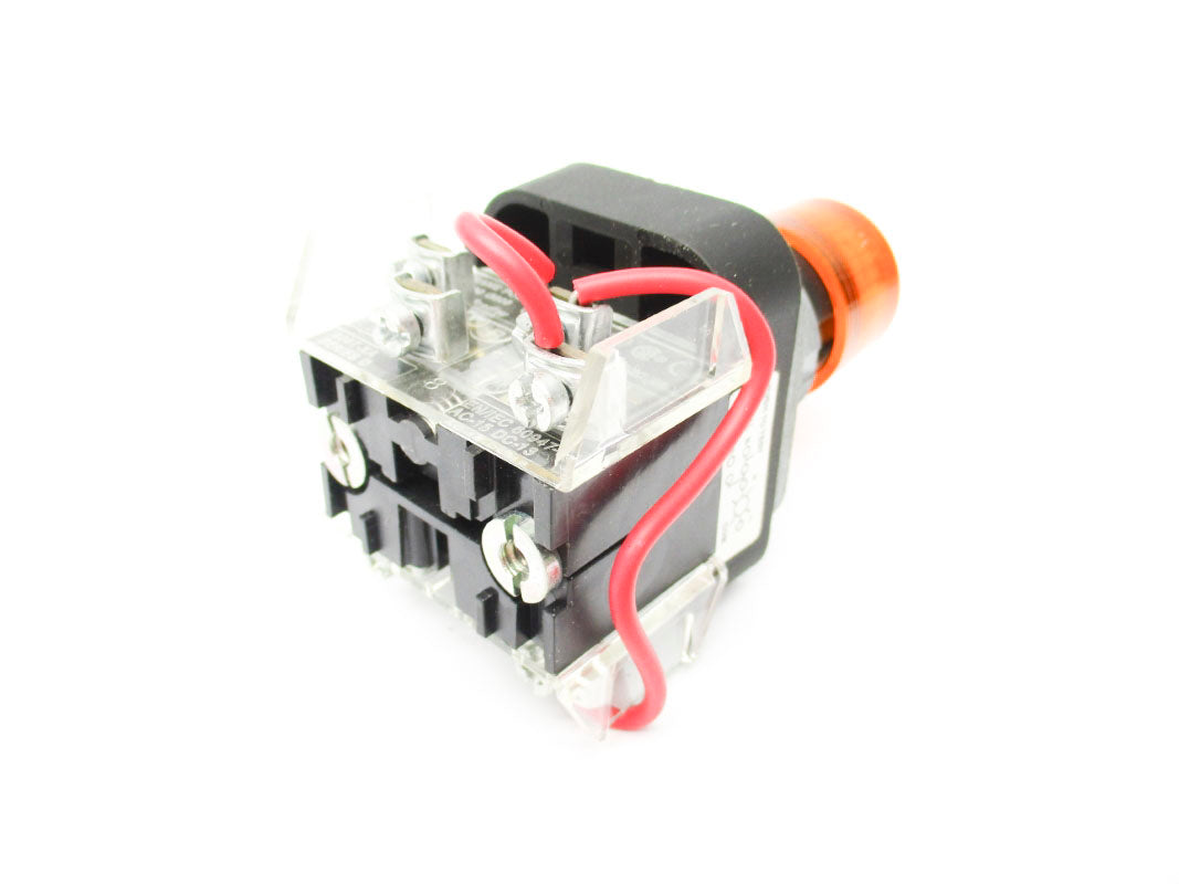 ALLEN BRADLEY 800T-QT24A SER. T 24VAC/DC NSNP