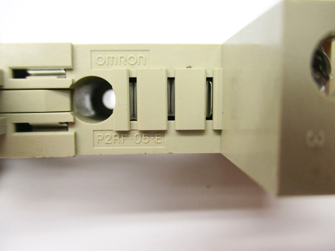 OMRON P2RF-05-E 250V 10A NSNP