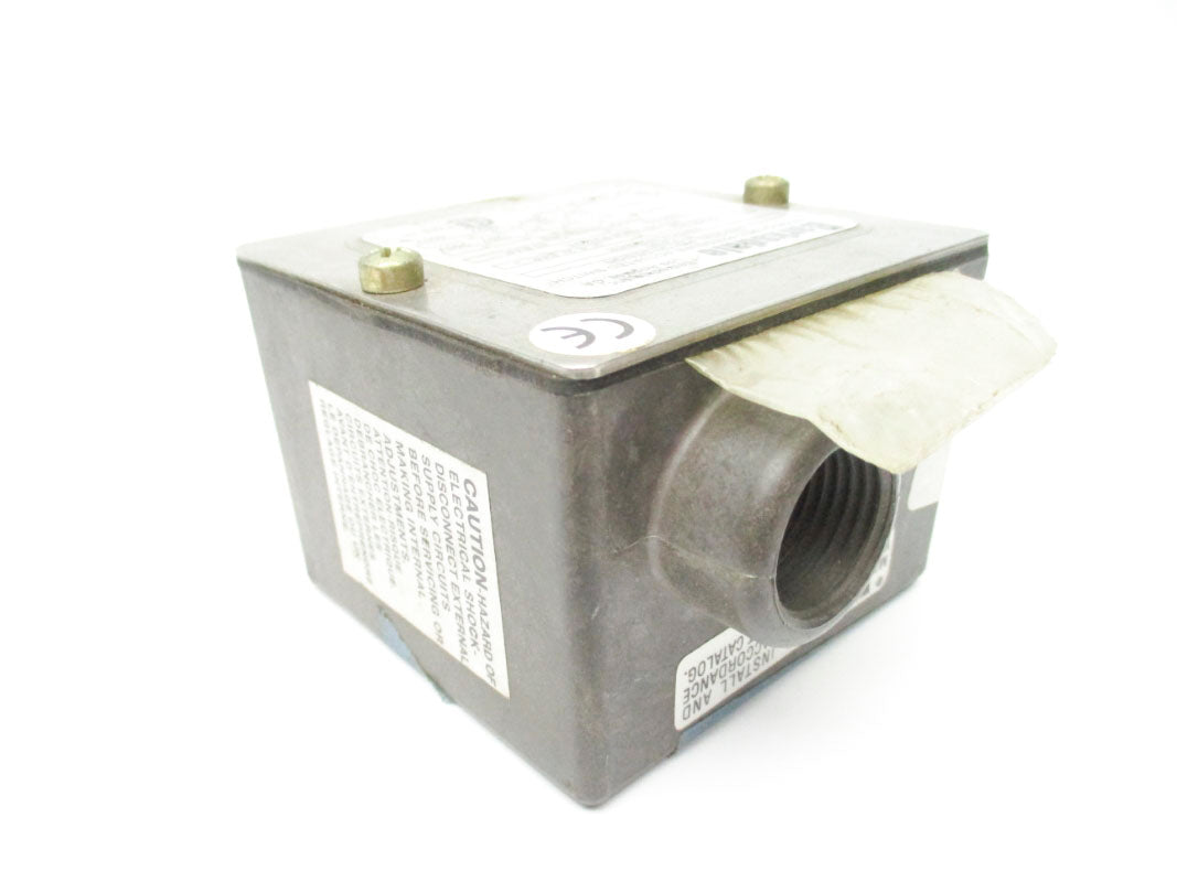 BARKSDALE E1H-H90 600VAC 10A 90PSI UNMP