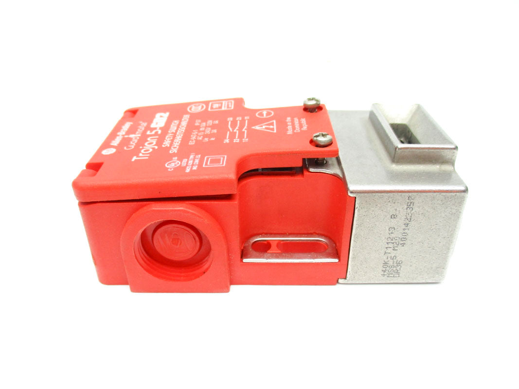 ALLEN BRADLEY 440K-T11213 SER. B 240V 10A NSNP