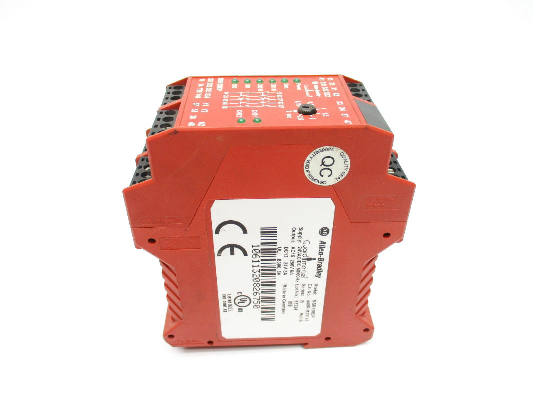 ALLEN BRADLEY 440R-M23143 SER. B 24VAC/DC 6A UNMP
