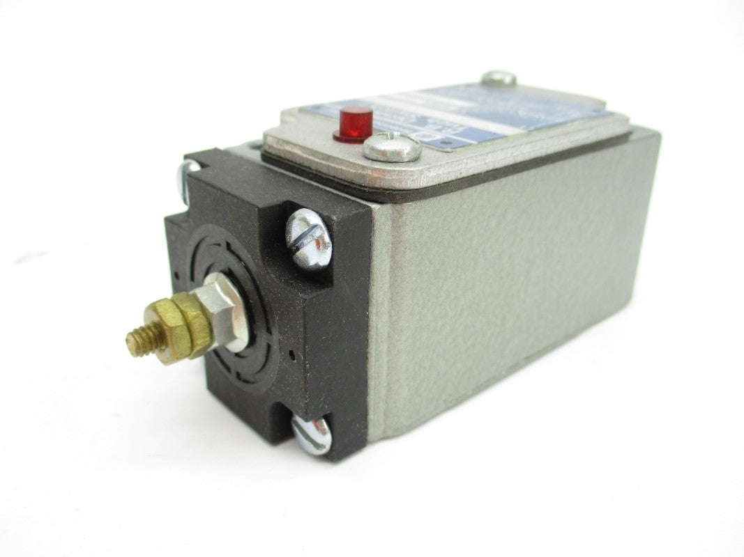 TELEMECANIQUE ST1-8165 NSMP