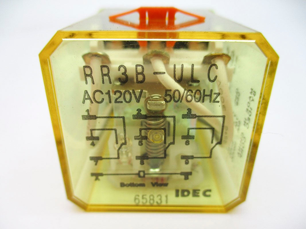 IDEC RR3B-ULC 120VAC 10A UNMP