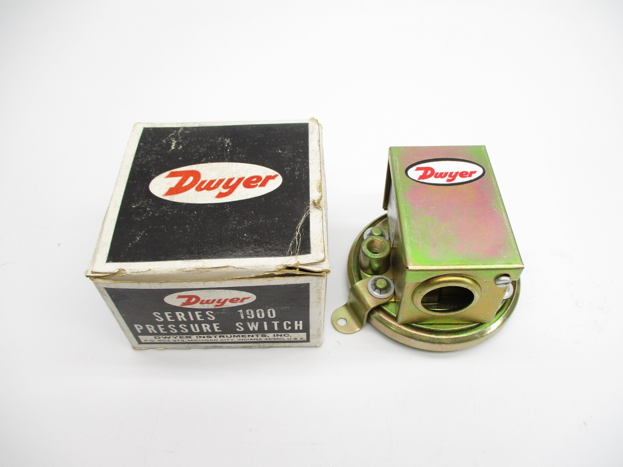 DWYER 1910-20 480VAC 15A 10PSI (BK/WH) NSMP