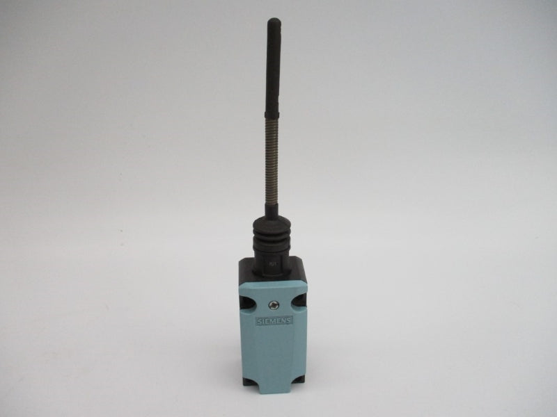 SIEMENS 3SE5112-0CR01 230V 3A NSMP