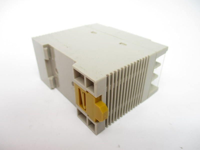 OMRON S82K-00712 100-240VAC 0.25A NSNP