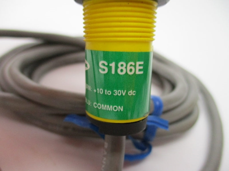 BANNER ENGINEERING S186E 10-30VDC NSNP