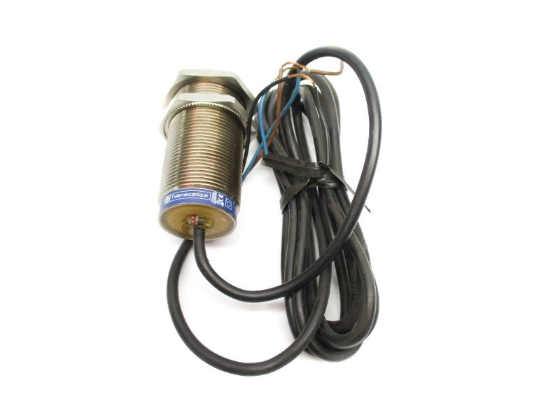TELEMECANIQUE XS1M30PA370 12-48V NSNP