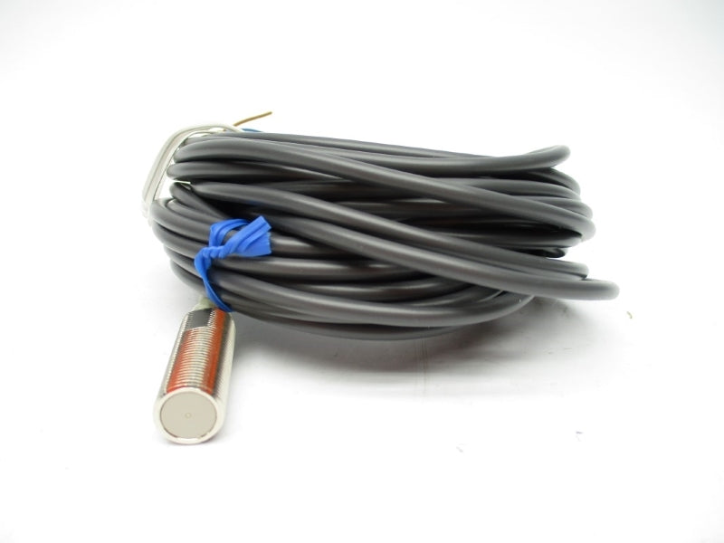 OMRON E2E-X3D1-N 12-24VDC 3M NSNP