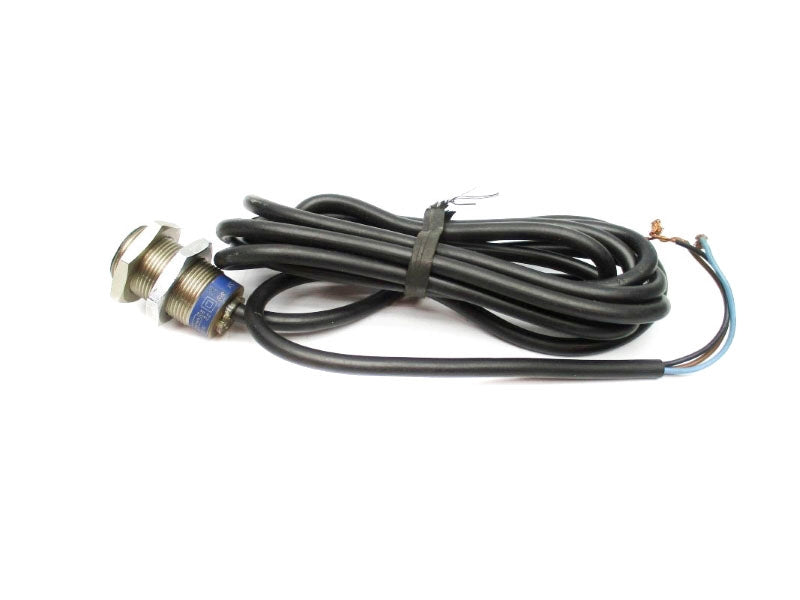TELEMECANIQUE XS1N18PA340 12-24V UNMP