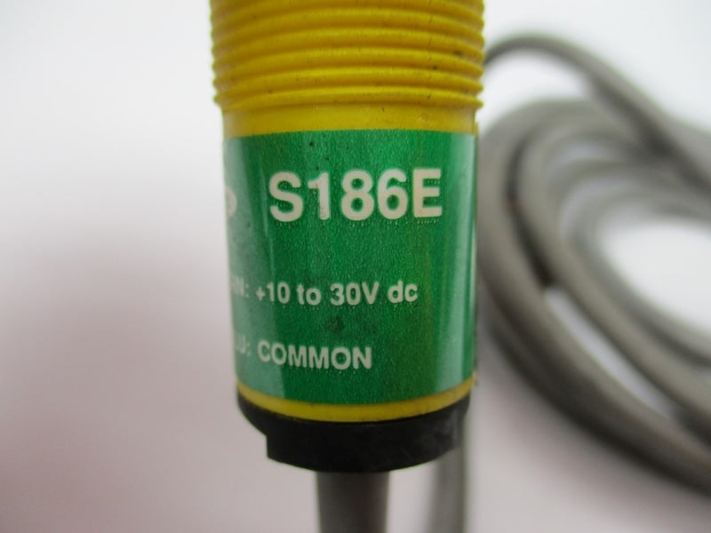 BANNER ENGINEERING S186E 10-30VDC UNMP