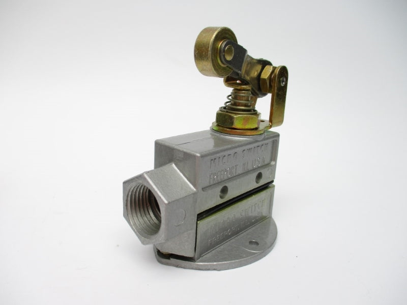 MICRO SWITCH BZV6-2RQ2 600VAC 2A NSMP