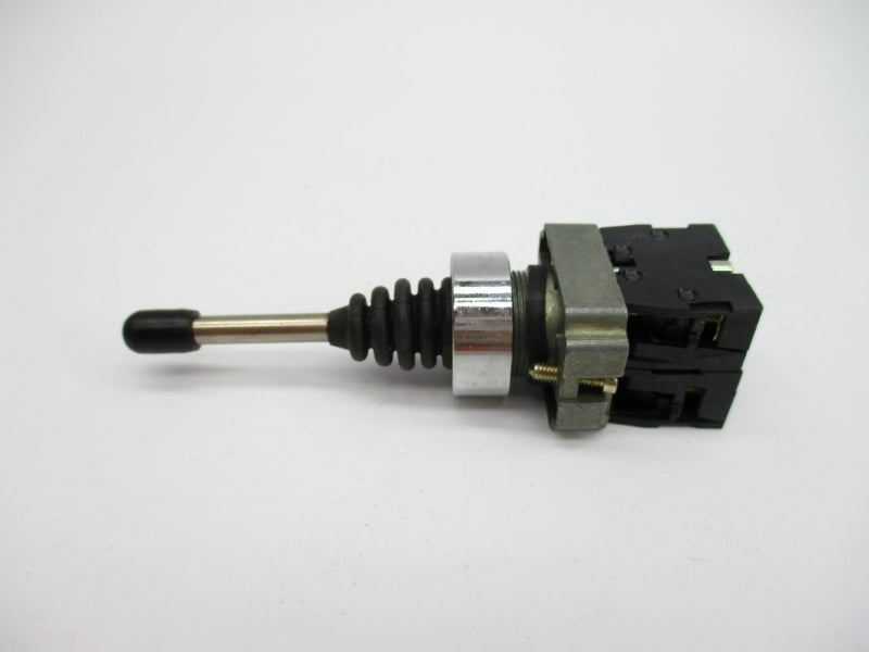 TELEMECANIQUE XD2-PA22 600V 10A NSNP