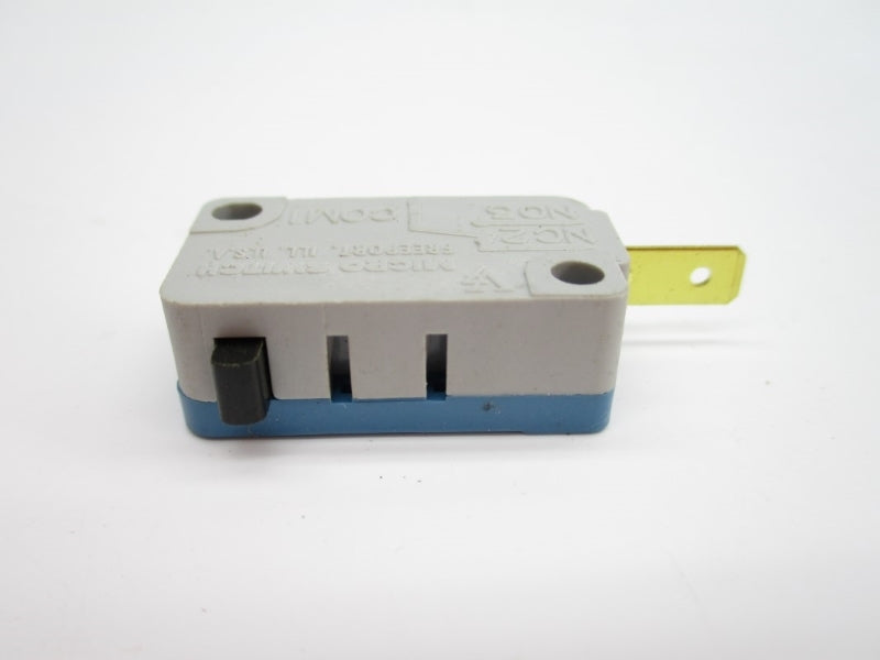 MICRO SWITCH V7-1C21D8 277VAC 15A NSNP