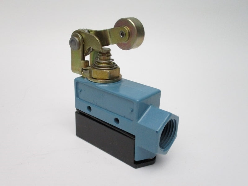 MICRO SWITCH BZE6-2RQ2 600VAC 15A NSMP