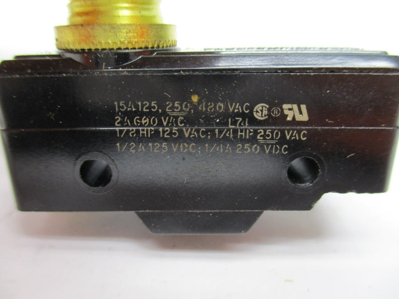 MICRO SWITCH BZ-2RN702 480VAC 15A NSMP
