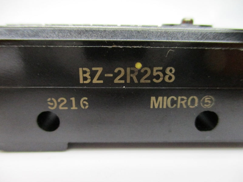 MICRO SWITCH BZ-2R258 600VAC 15A NSNP