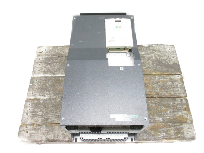 SCHNEIDER ELECTRIC ATV212HD75N4 380-480V 141.8A NSNP