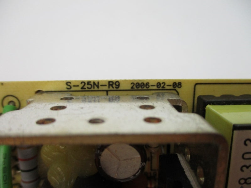 MEAN WELL S-25N-R9 250V 3A UNMP