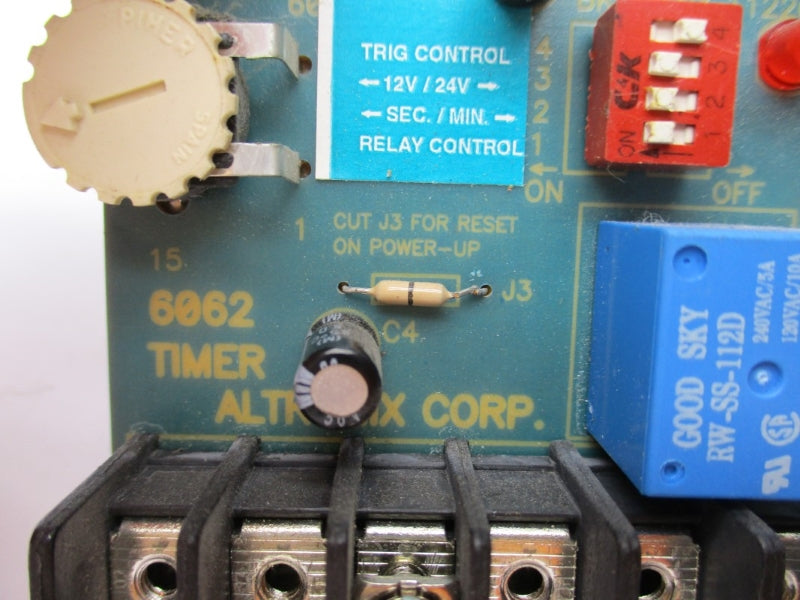 ALTRONIX 6062 12/24V UNMP