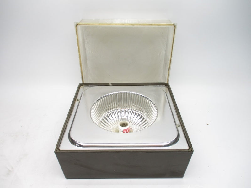 HUBBELL NRG-413S8 277V 1A (NO BULB) UNMP